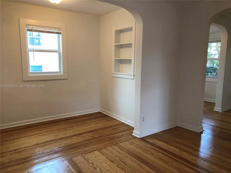 В аренду: $2,000 (1 спален, 1 ванн, 600 Квадратных фут)