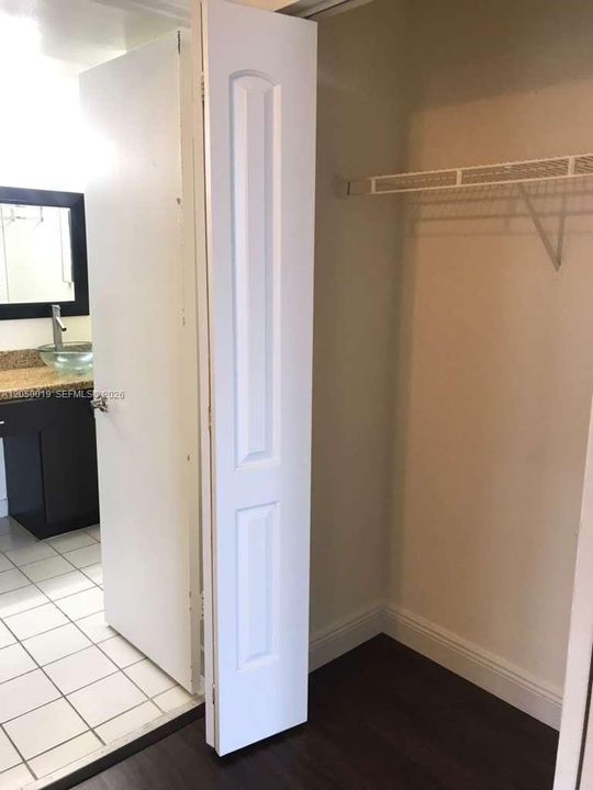 For Rent: $2,999 (2 beds, 2 baths, 1302 Square Feet)