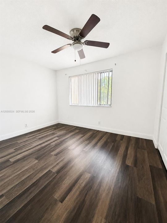 В аренду: $2,099 (2 спален, 1 ванн, 1000 Квадратных фут)