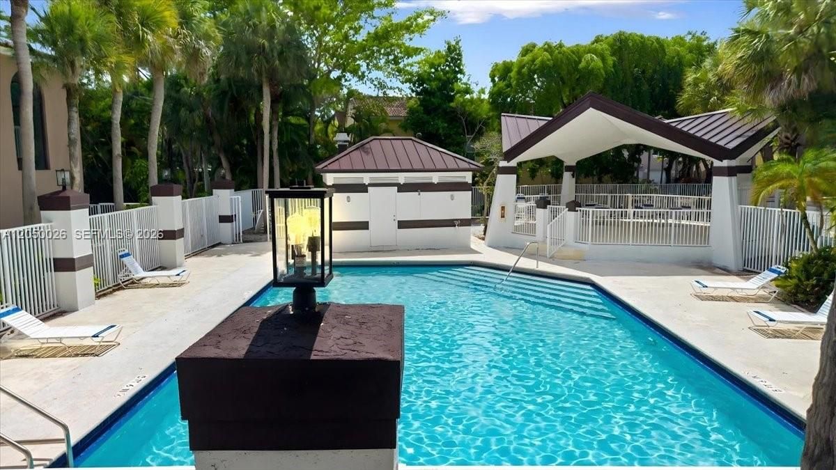 For Sale: $725,000 (4 beds, 2 baths, 2275 Square Feet)