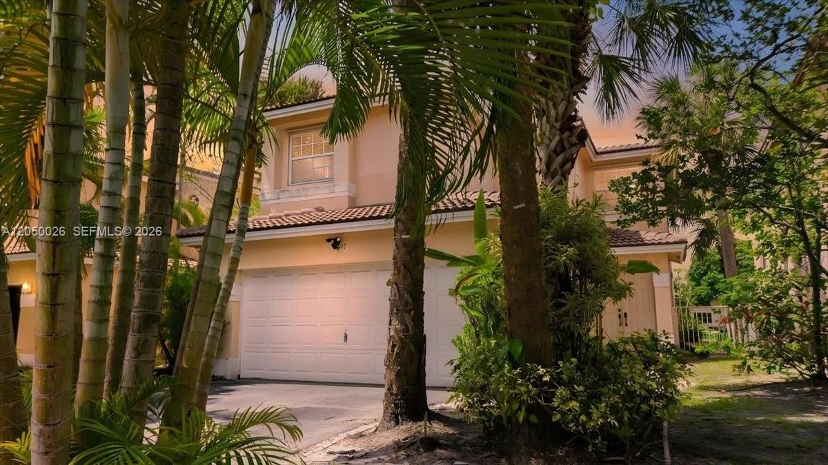 For Sale: $725,000 (4 beds, 2 baths, 2275 Square Feet)