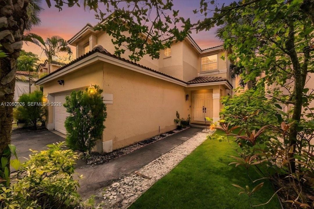 For Sale: $725,000 (4 beds, 2 baths, 2275 Square Feet)
