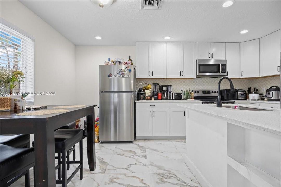 For Sale: $725,000 (4 beds, 2 baths, 2275 Square Feet)