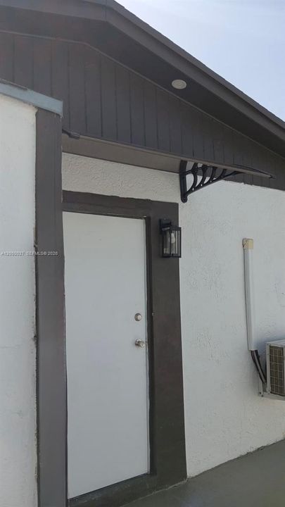 En Renta: $1,399 (1 camas, 1 baños, 3406 Pies cuadrados)
