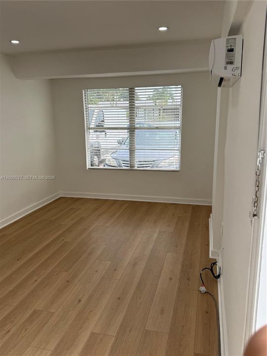 En Renta: $1,399 (1 camas, 1 baños, 3406 Pies cuadrados)