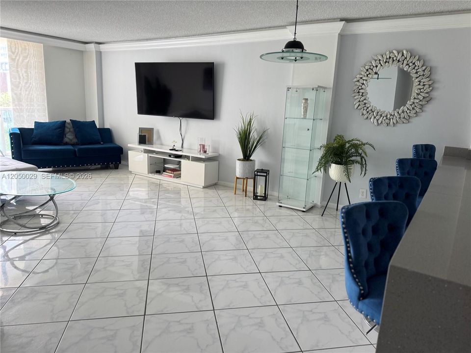 В аренду: $3,000 (2 спален, 2 ванн, 1270 Квадратных фут)