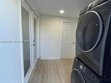 For Rent: $3,900 (3 beds, 2 baths, 1251 Square Feet)