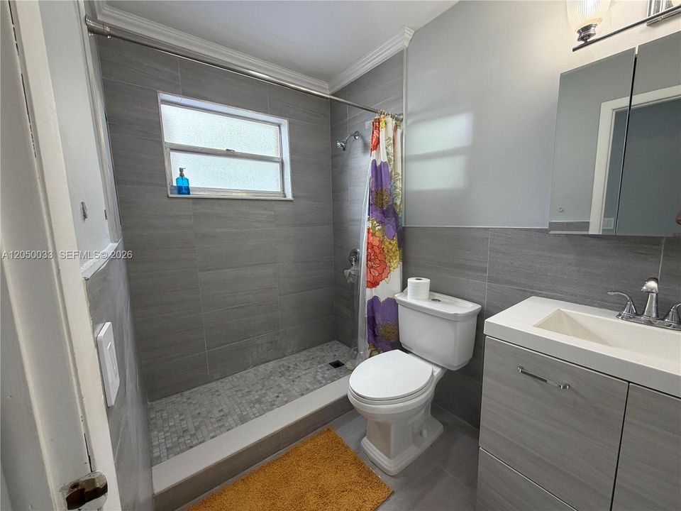 For Rent: $1,500 (1 beds, 1 baths, 494 Square Feet)
