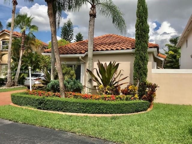 For Rent: $4,800 (3 beds, 3 baths, 2271 Square Feet)
