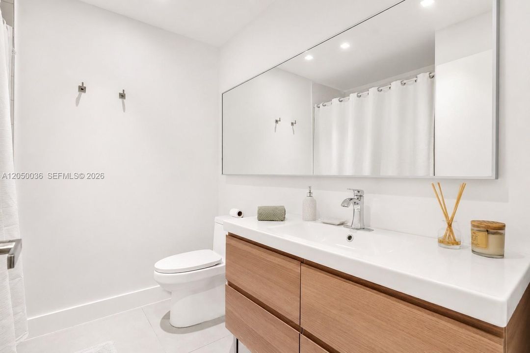 For Sale: $699,000 (3 beds, 2 baths, 1671 Square Feet)