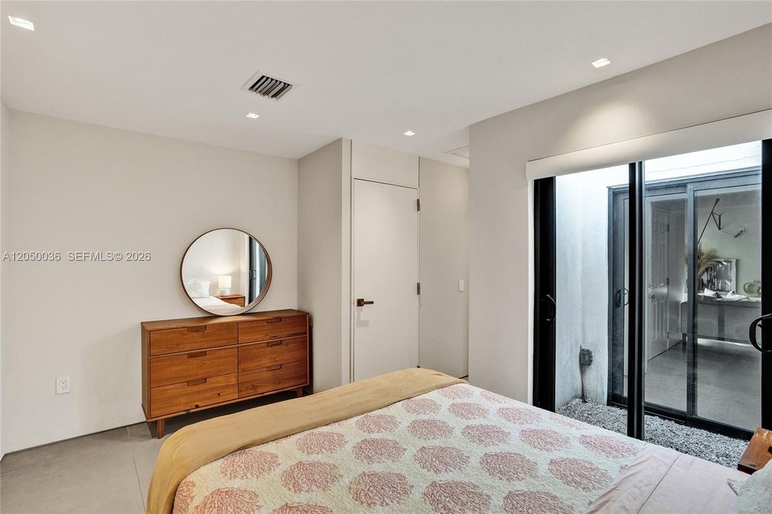 For Sale: $699,000 (3 beds, 2 baths, 1671 Square Feet)