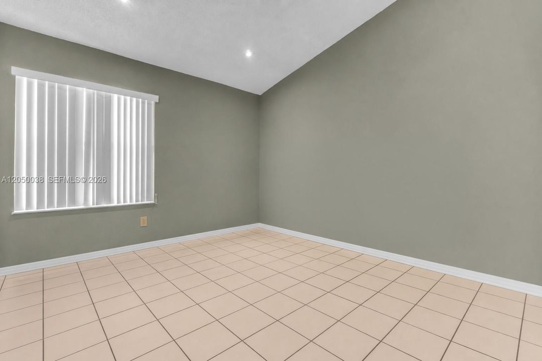En Venta: $715,000 (3 camas, 2 baños, 1731 Pies cuadrados)