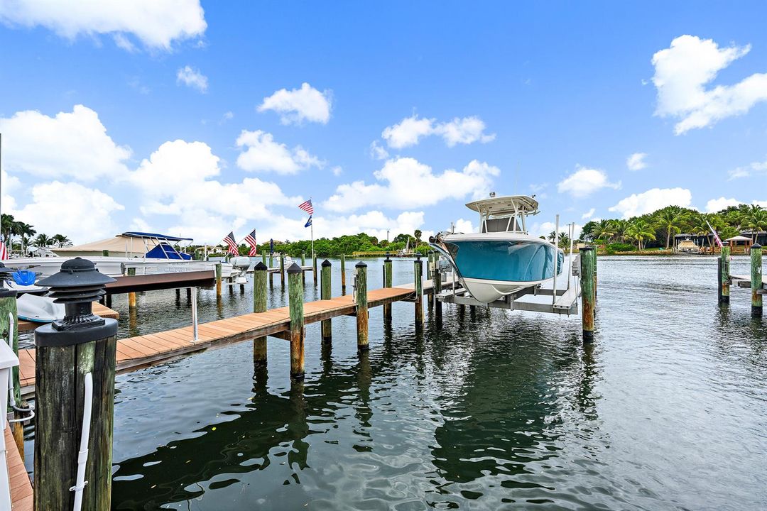 Dock