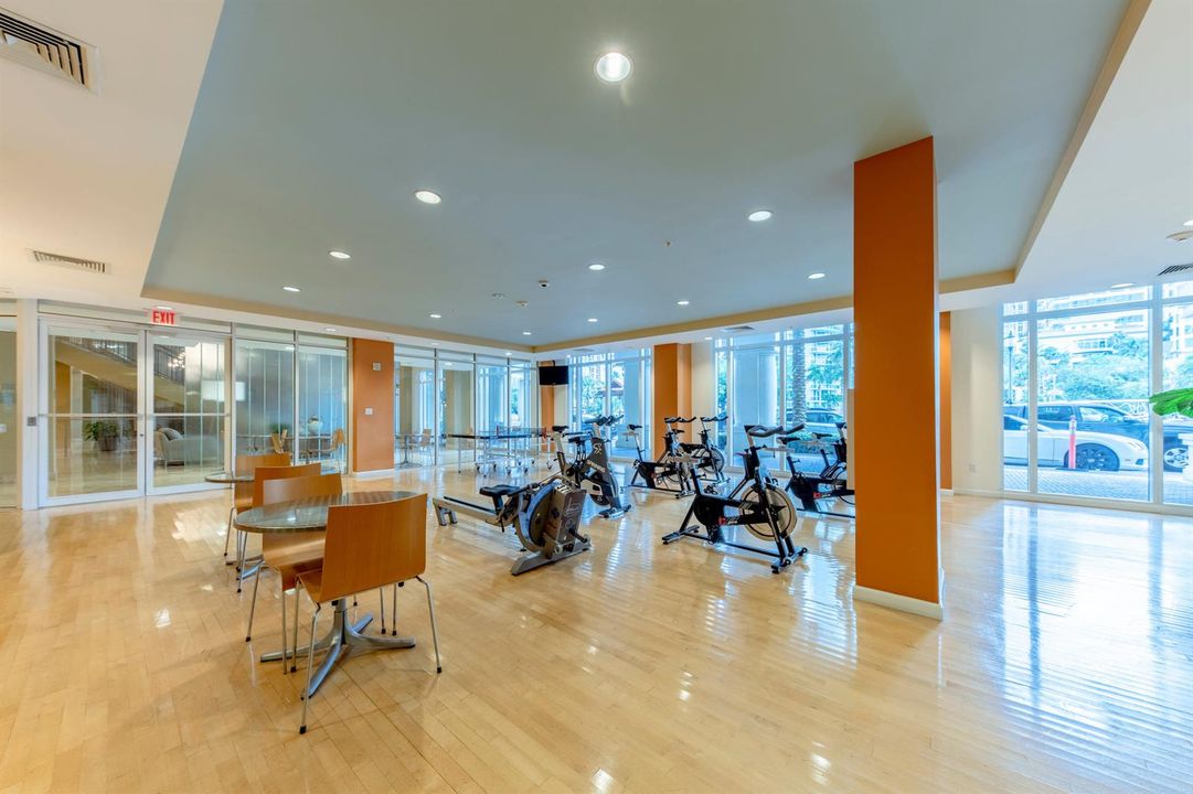 511 SE 5th Ave Unit APT 1707-print-024-0