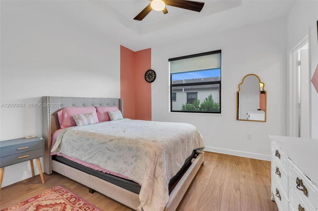 For Sale: $419,490 (3 beds, 3 baths, 1368 Square Feet)