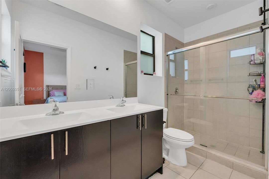 For Sale: $419,490 (3 beds, 3 baths, 1368 Square Feet)