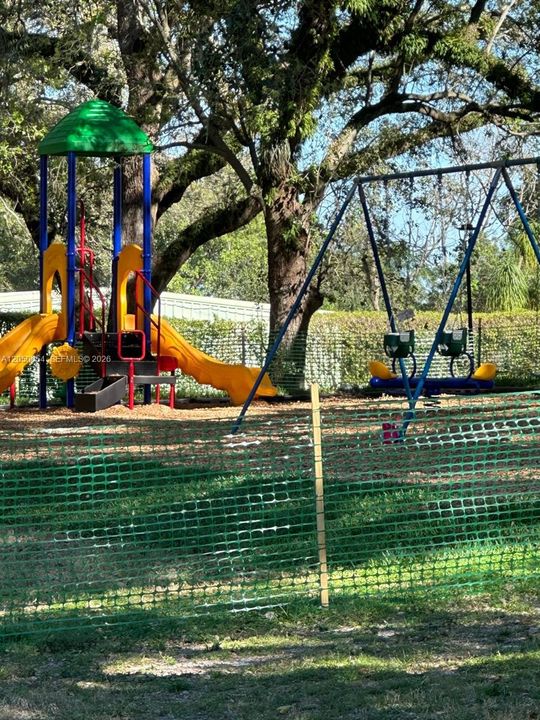 For Rent: $2,100 (2 beds, 2 baths, 960 Square Feet)