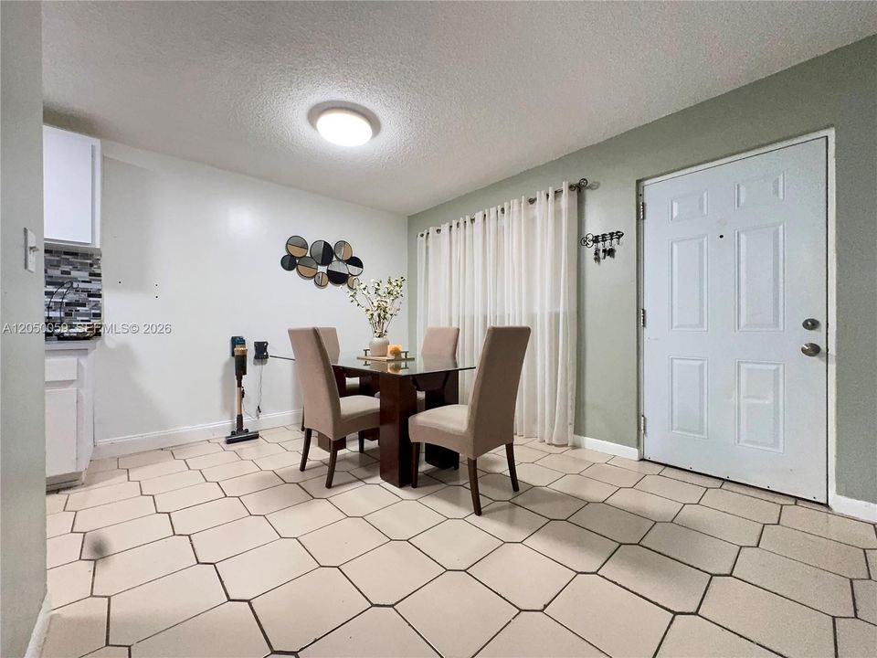 For Rent: $2,100 (18 beds, 10 baths, 7326 Square Feet)