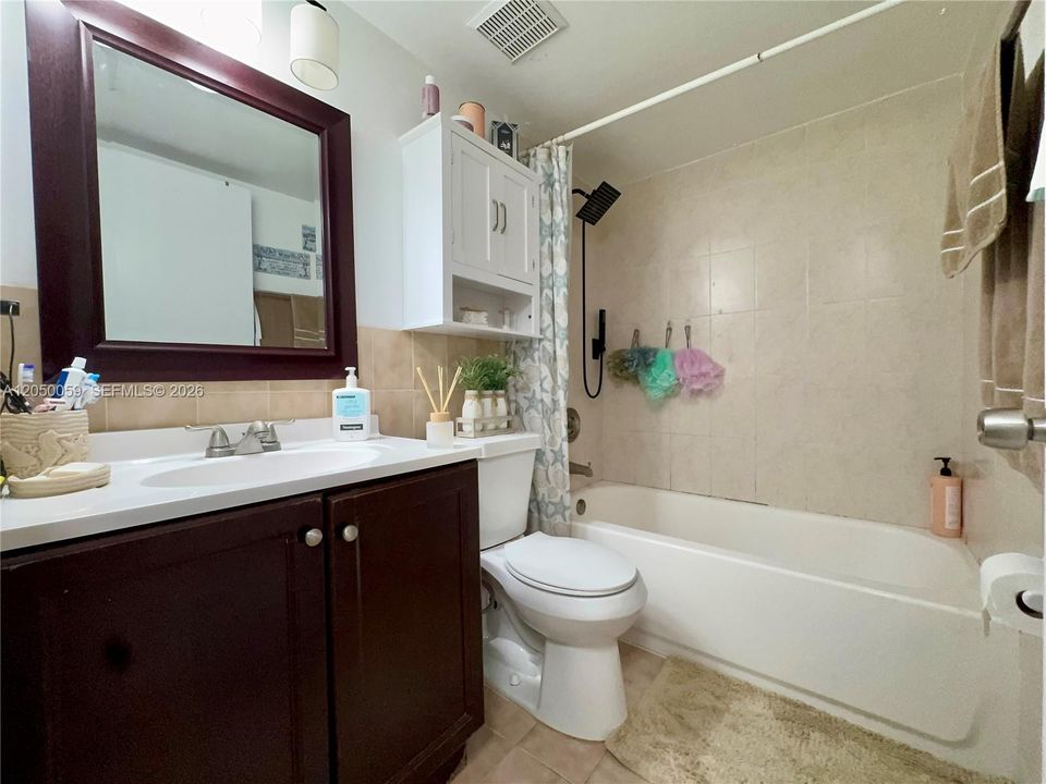 For Rent: $2,100 (18 beds, 10 baths, 7326 Square Feet)