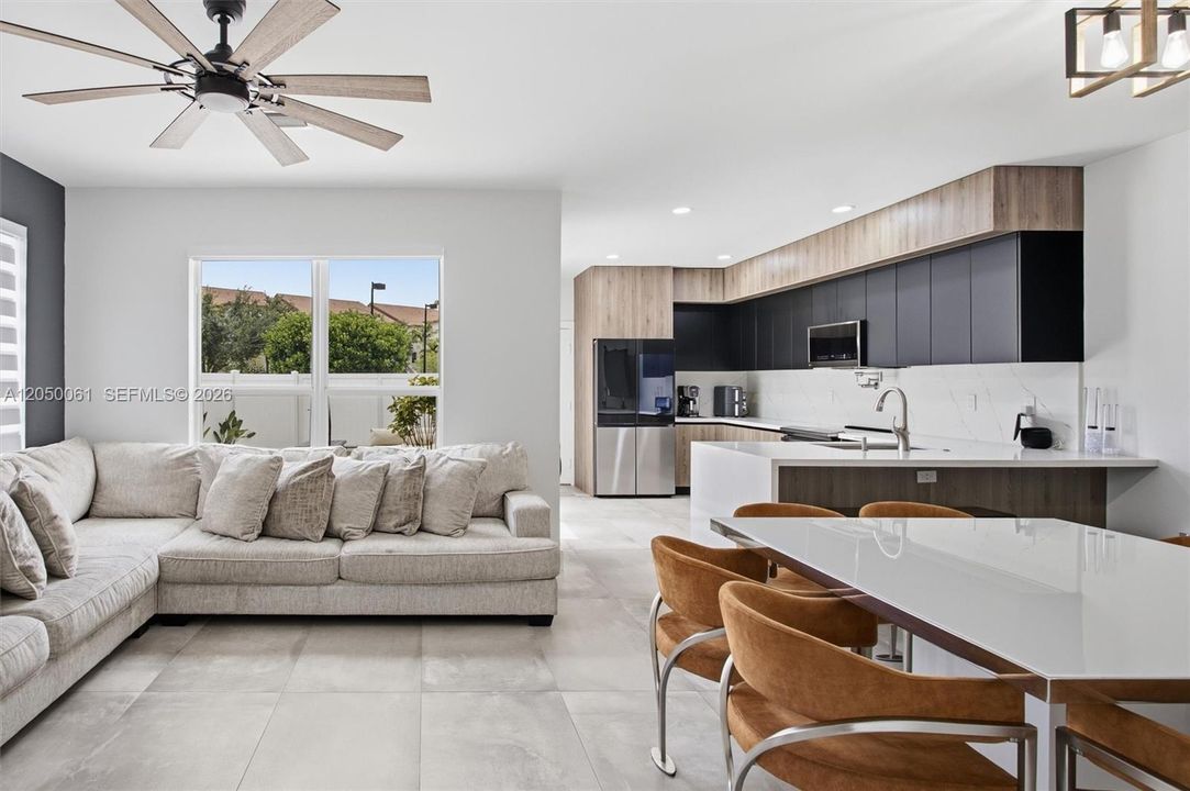 For Sale: $667,000 (4 beds, 3 baths, 1930 Square Feet)
