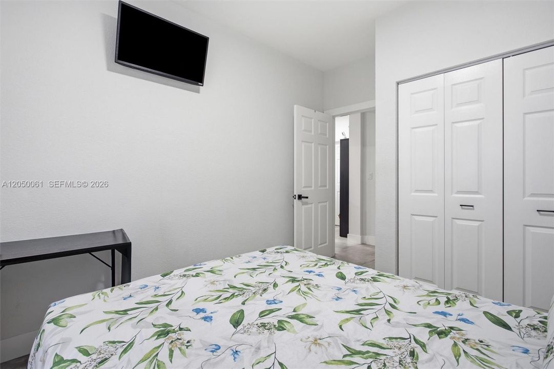For Sale: $667,000 (4 beds, 3 baths, 1930 Square Feet)