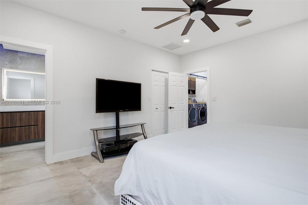 For Sale: $667,000 (4 beds, 3 baths, 1930 Square Feet)