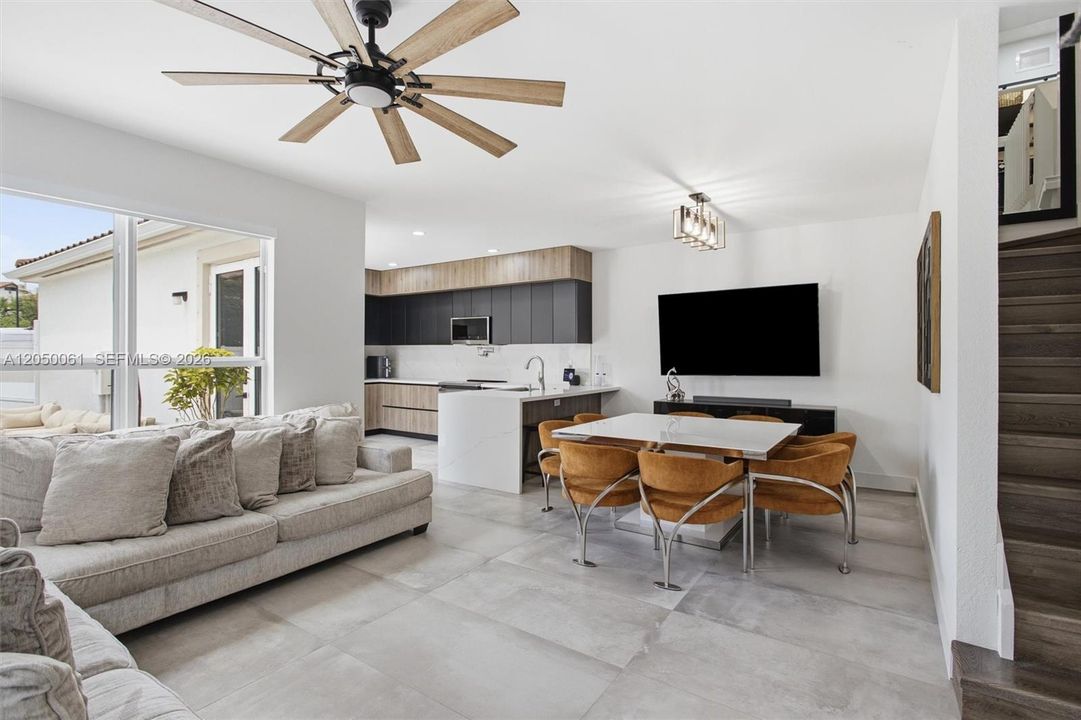 For Sale: $667,000 (4 beds, 3 baths, 1930 Square Feet)