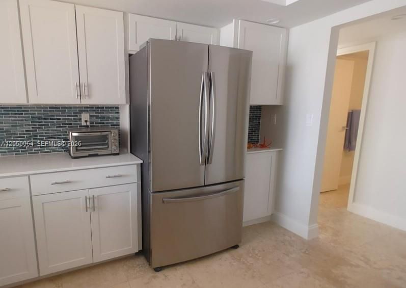 For Rent: $2,100 (1 beds, 1 baths, 1075 Square Feet)