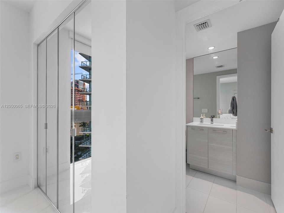 For Rent: $9,800 (3 beds, 3 baths, 1646 Square Feet)