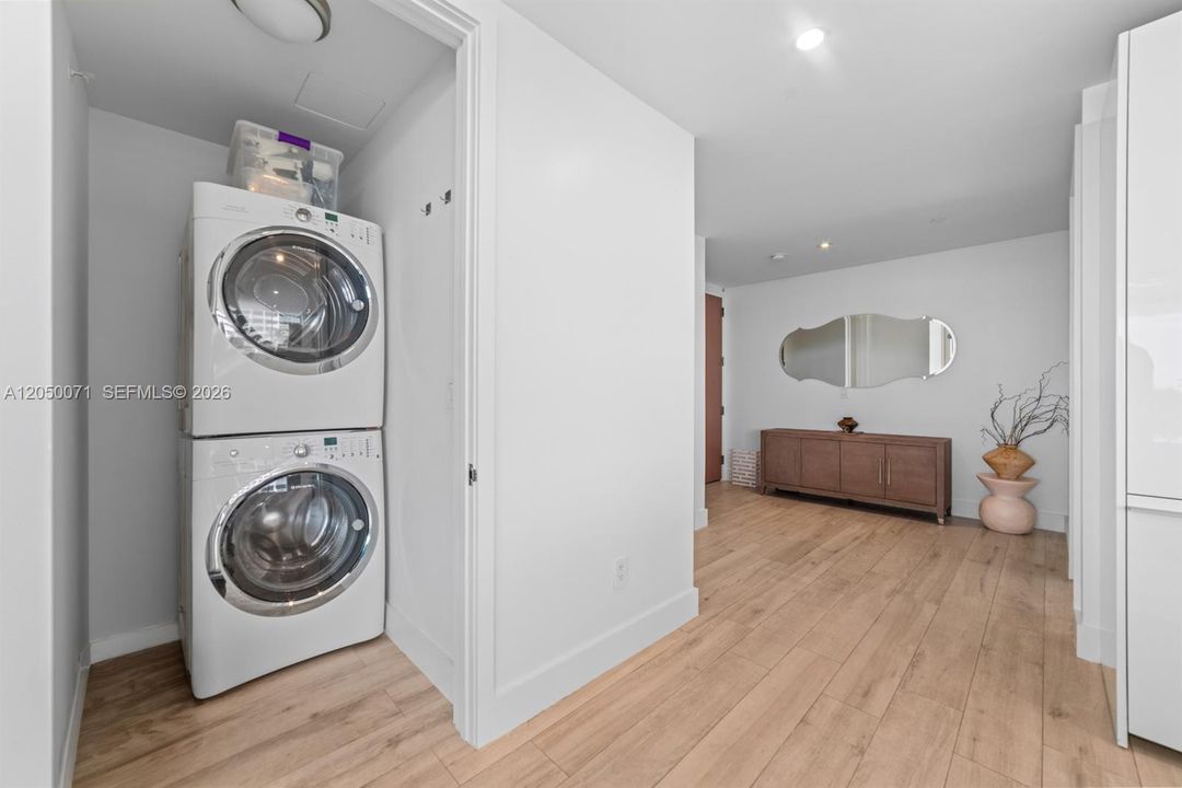 For Rent: $40,000 (2 beds, 2 baths, 2148 Square Feet)