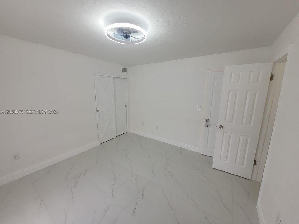 В аренду: $2,500 (2 спален, 2 ванн, 862 Квадратных фут)