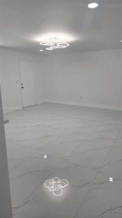 В аренду: $2,500 (2 спален, 2 ванн, 862 Квадратных фут)
