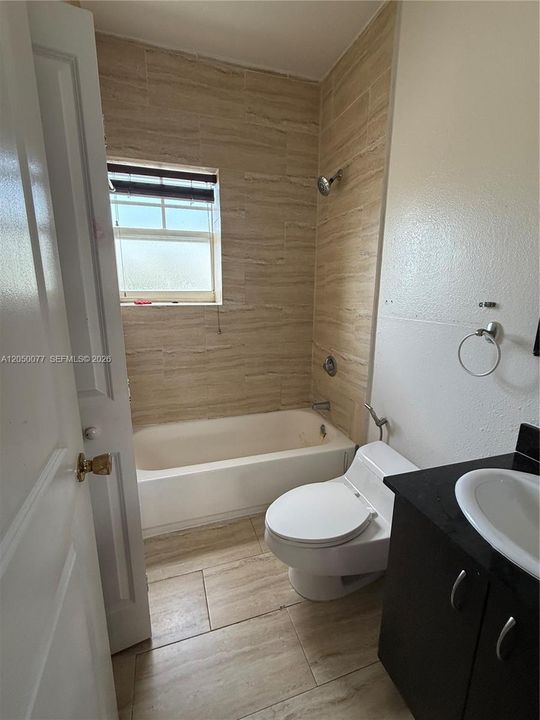 For Rent: $1,500 (0 beds, 1 baths, 350 Square Feet)