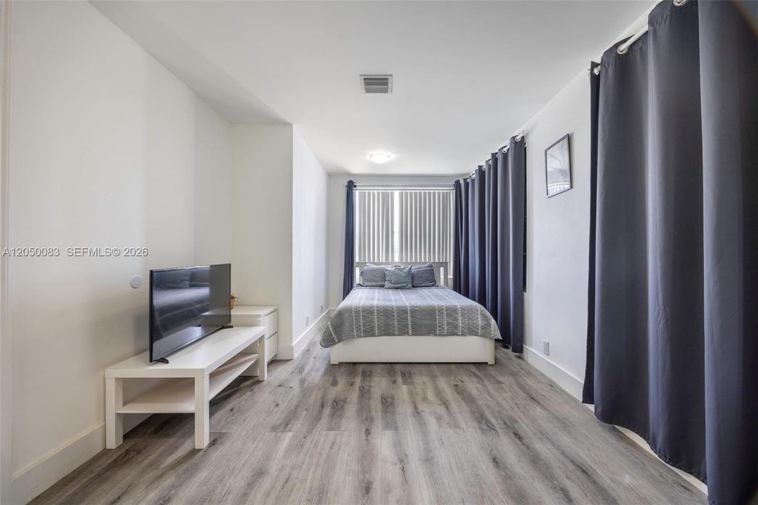 For Sale: $1,299,000 (0 beds, 0 baths, 2624 Square Feet)