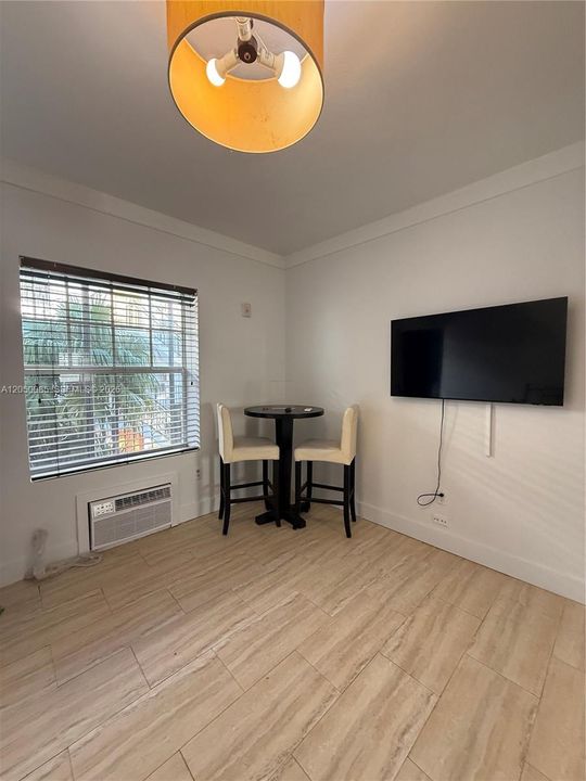 For Rent: $1,500 (0 beds, 0 baths, 350 Square Feet)