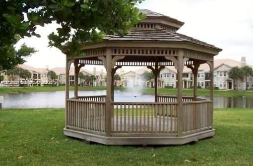 For Rent: $2,100 (2 beds, 2 baths, 1154 Square Feet)