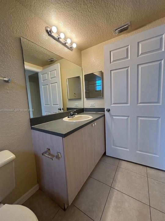 For Rent: $2,100 (2 beds, 2 baths, 1154 Square Feet)