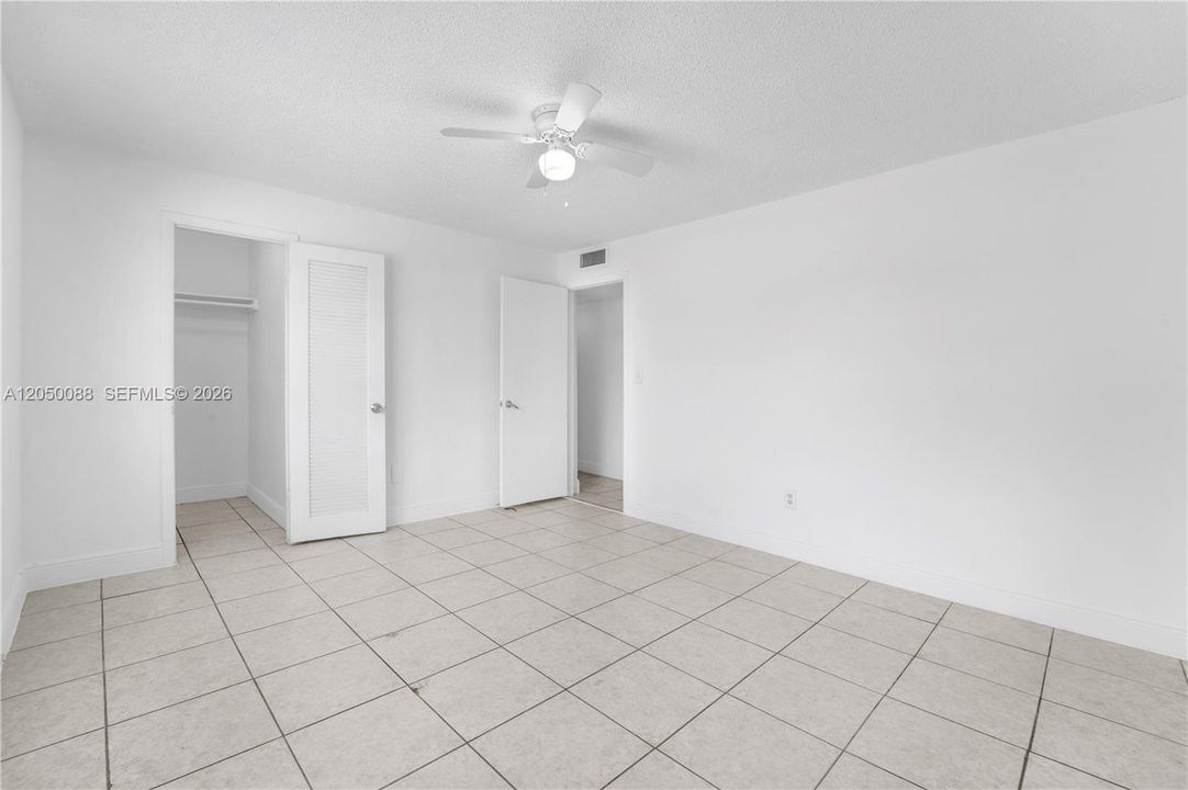 For Rent: $2,000 (2 beds, 1 baths, 731 Square Feet)