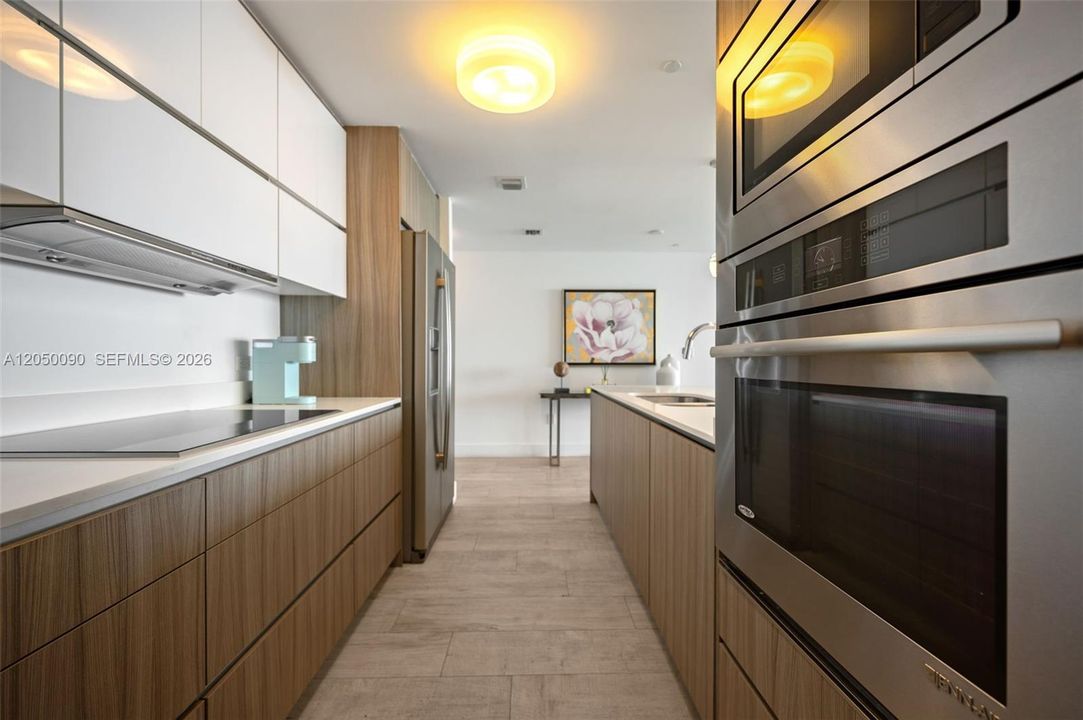 For Rent: $6,500 (3 beds, 3 baths, 1435 Square Feet)