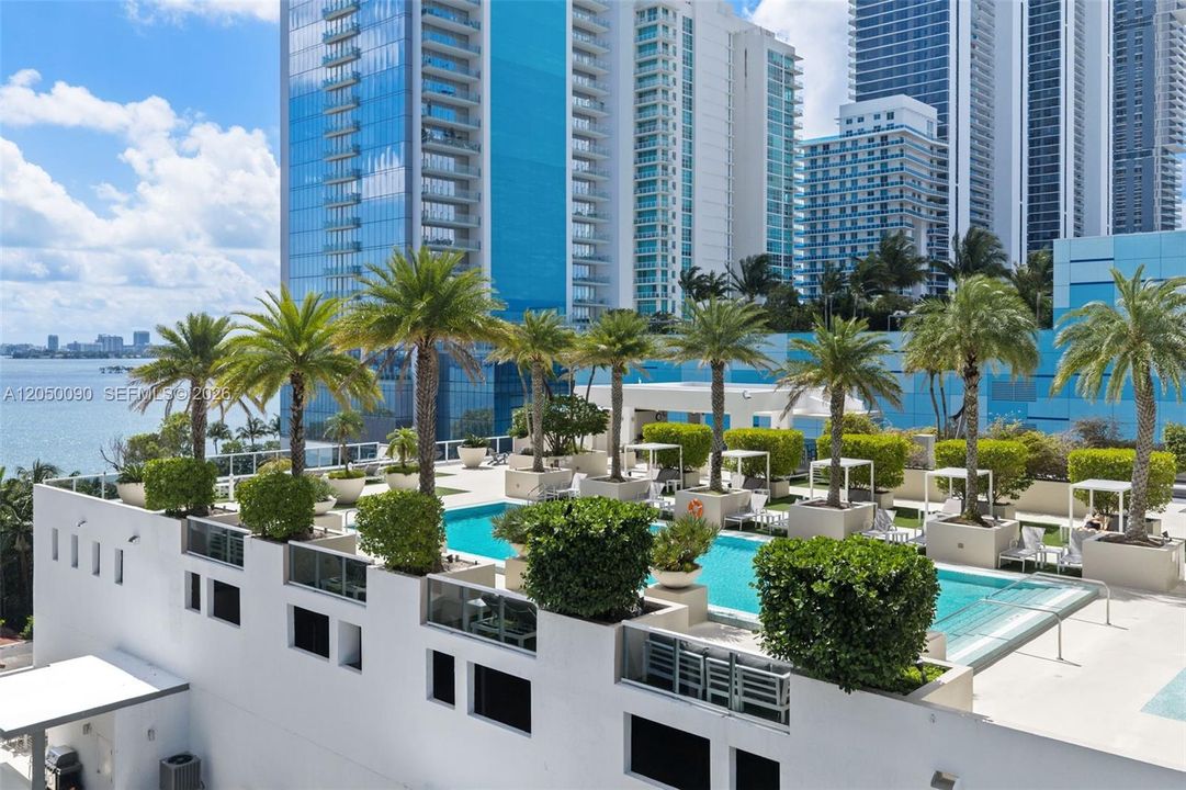 For Rent: $6,500 (3 beds, 3 baths, 1435 Square Feet)