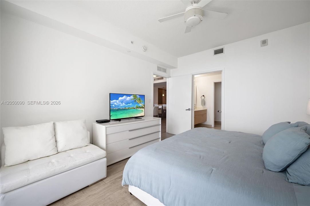 For Rent: $6,500 (3 beds, 3 baths, 1435 Square Feet)