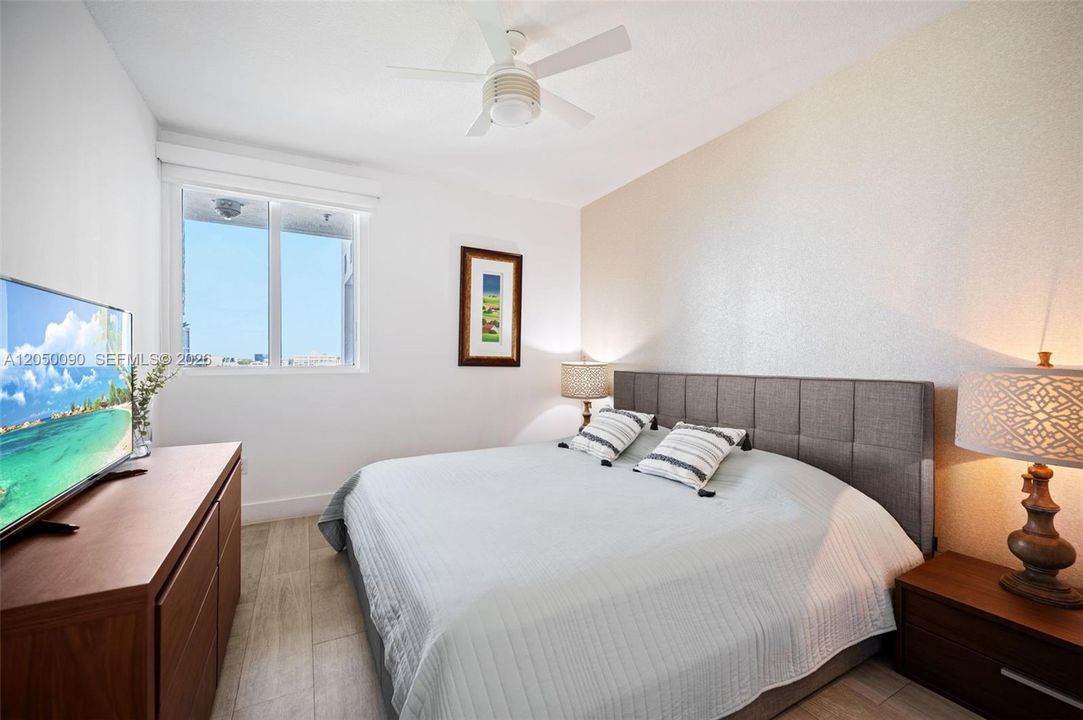 For Rent: $6,500 (3 beds, 3 baths, 1435 Square Feet)