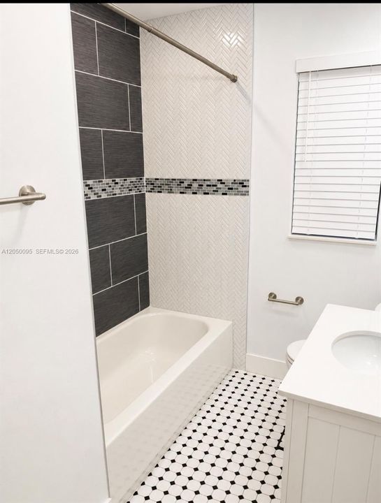 En Renta: $3,950 (3 camas, 2 baños, 1352 Pies cuadrados)