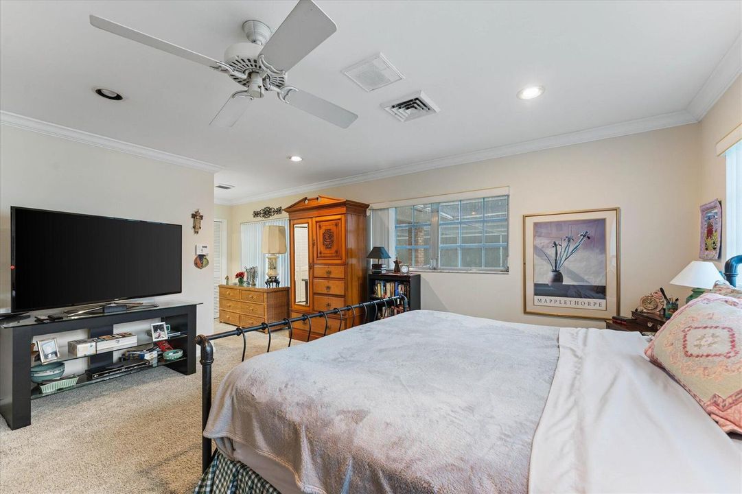 23-4835 Pierce St, Hollywood-46