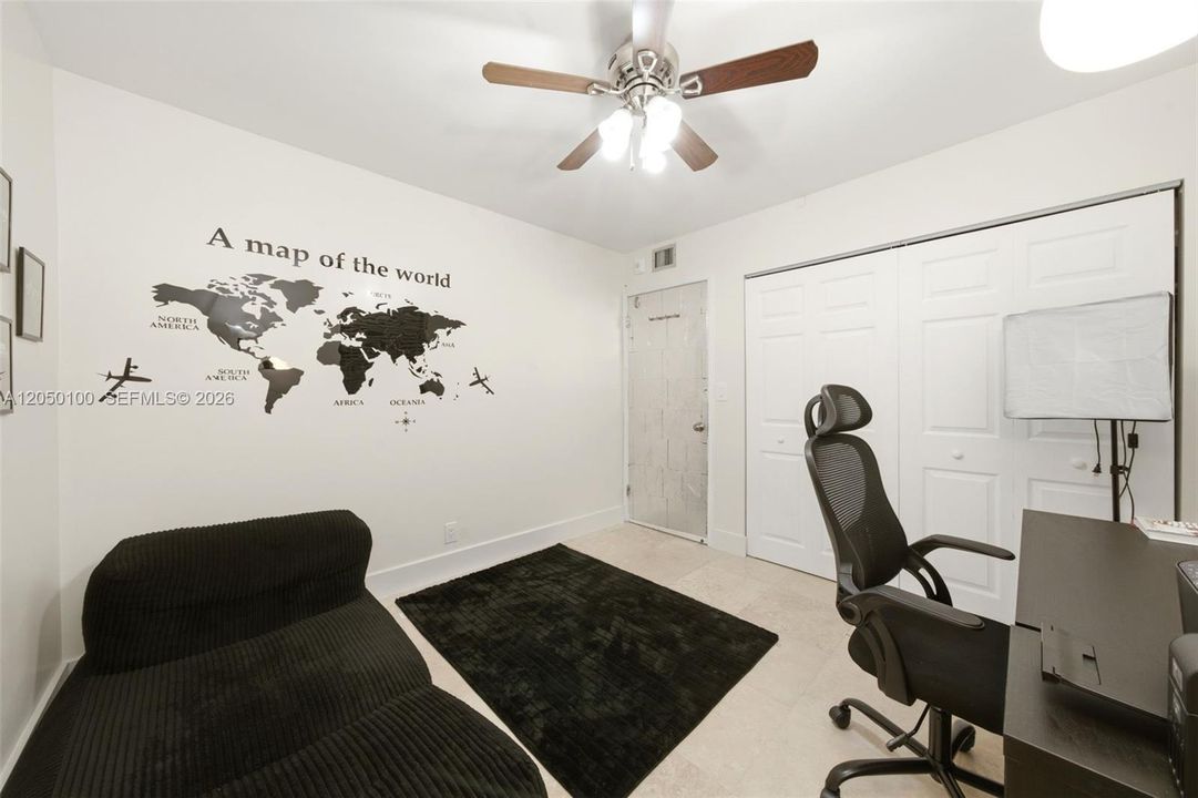 For Sale: $389,000 (3 beds, 2 baths, 1396 Square Feet)