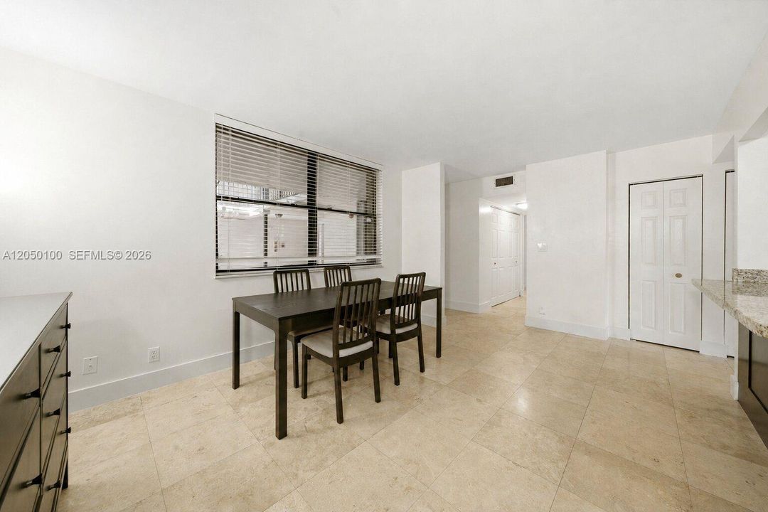For Sale: $389,000 (3 beds, 2 baths, 1396 Square Feet)