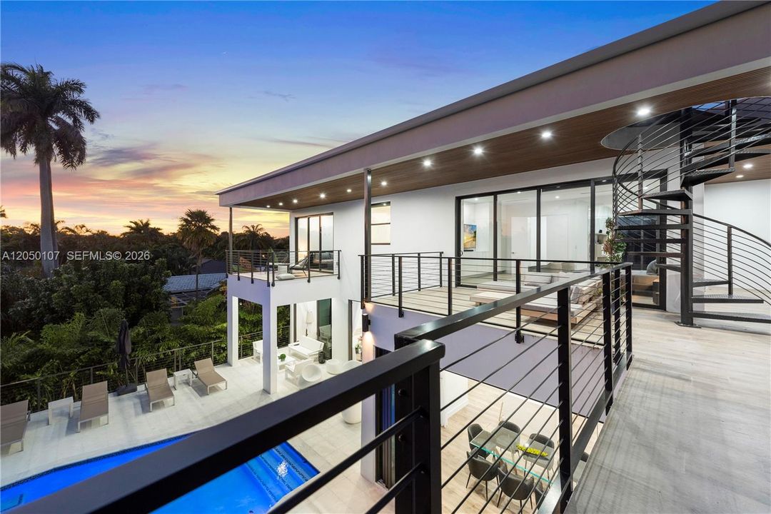 For Sale: $3,999,999 (6 beds, 5 baths, 4109 Square Feet)
