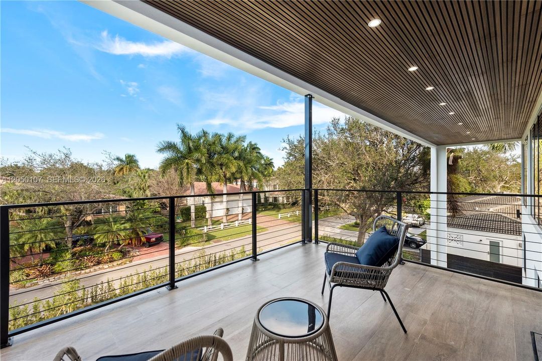 For Sale: $3,999,999 (6 beds, 5 baths, 4109 Square Feet)