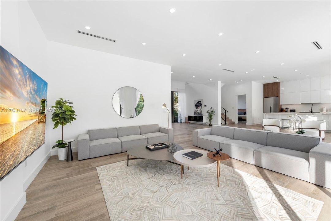 For Sale: $3,999,999 (6 beds, 5 baths, 4109 Square Feet)