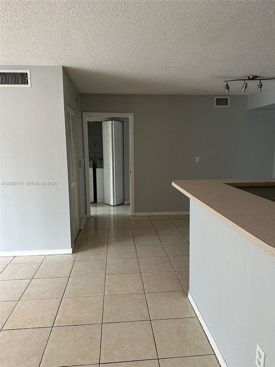 For Rent: $2,290 (2 beds, 2 baths, 1065 Square Feet)